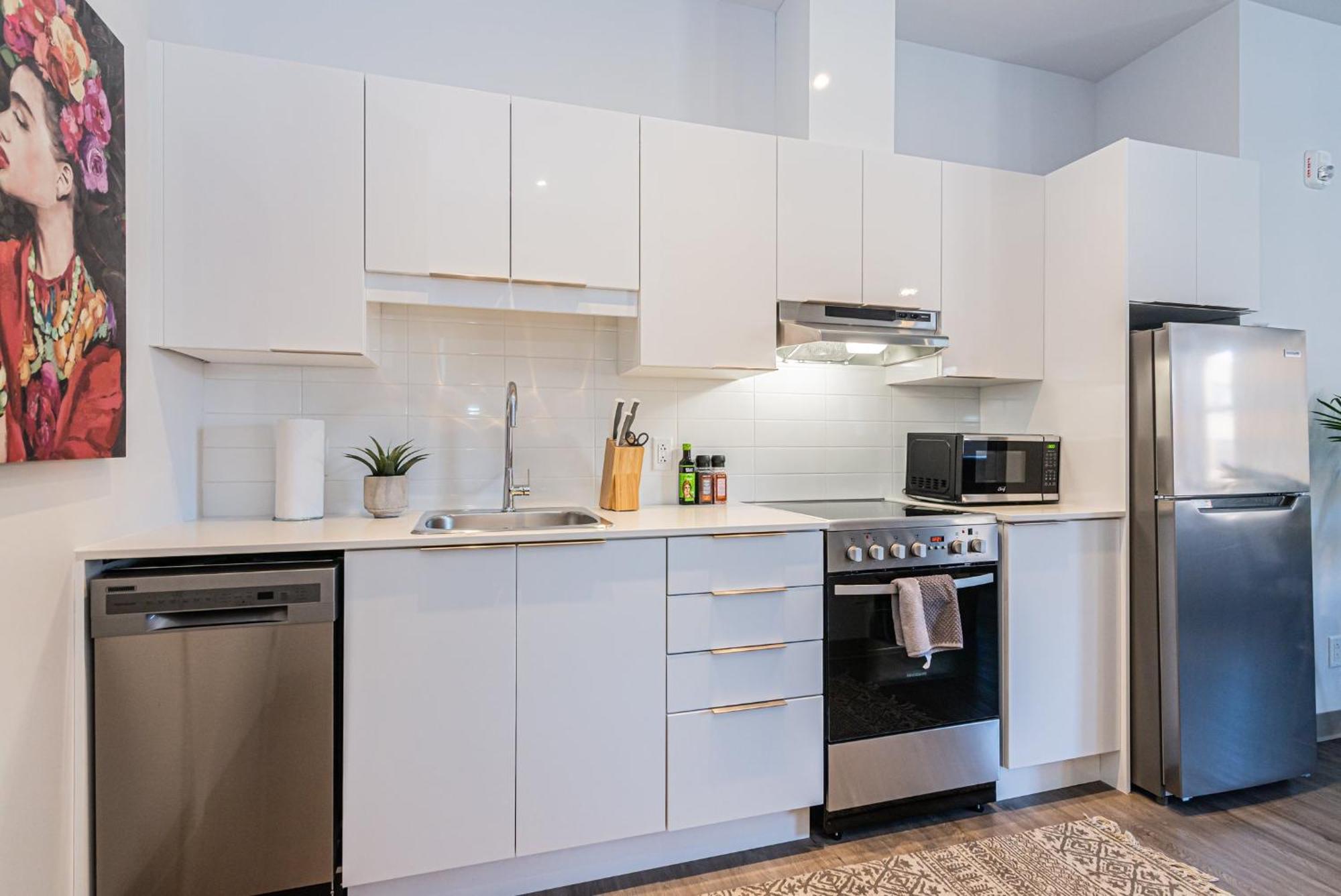 Wonderful New Studio Close To Mount Royal By Den Stays モントリオール 部屋 写真